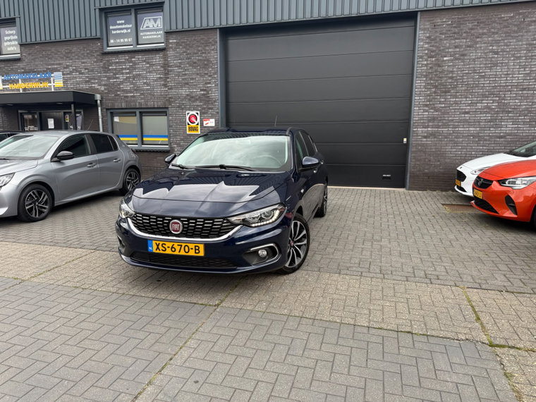 Foto van Fiat Tipo