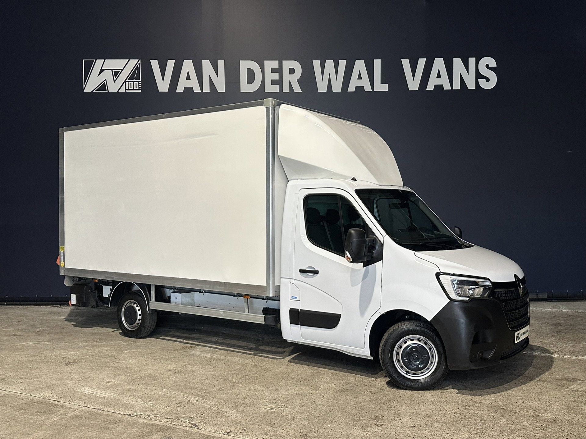 Renault Master 2.3 dCi 146pk Bakwagen 222cm Hoog Laadklep Euro6 Airco | Camera | LED | Navigatie | Cruisecontrol