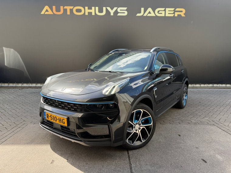 Lynk & Co 01 foto 1