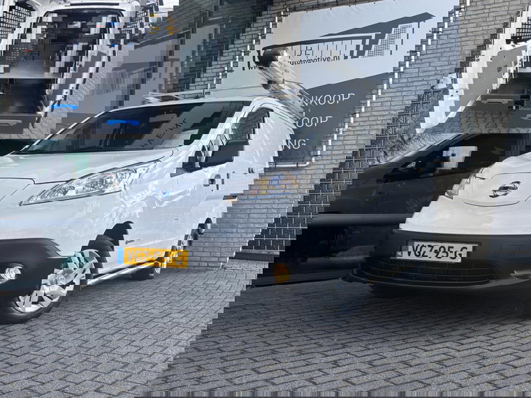 Foto van Nissan e-NV200