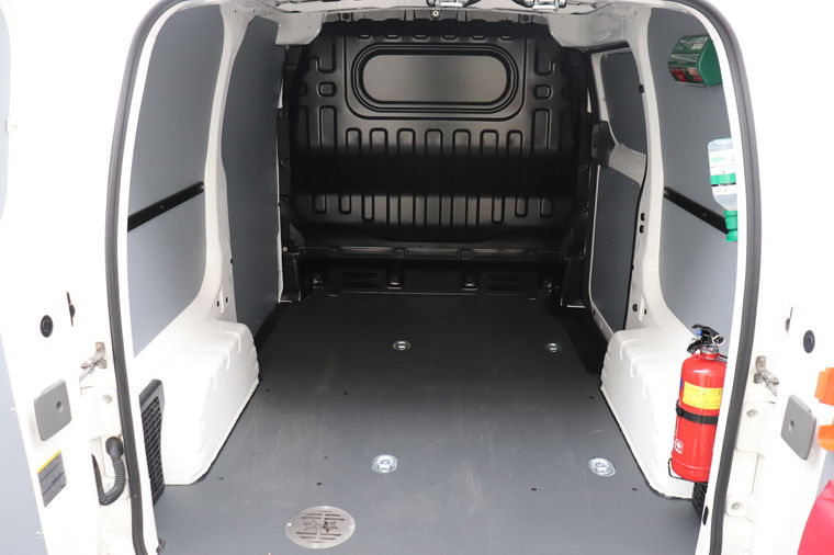 Nissan E-NV200