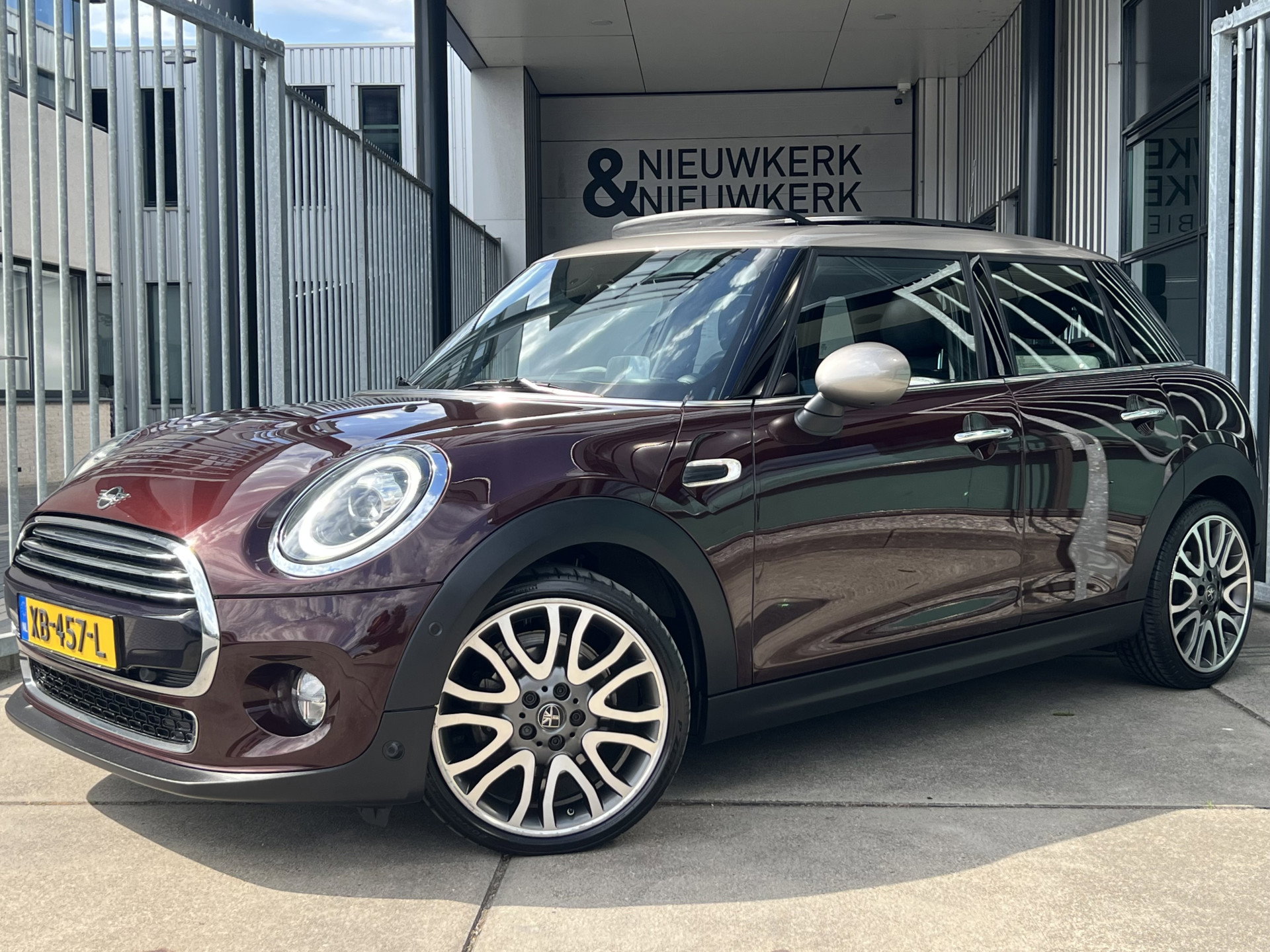 Foto van MINI 5-Deurs