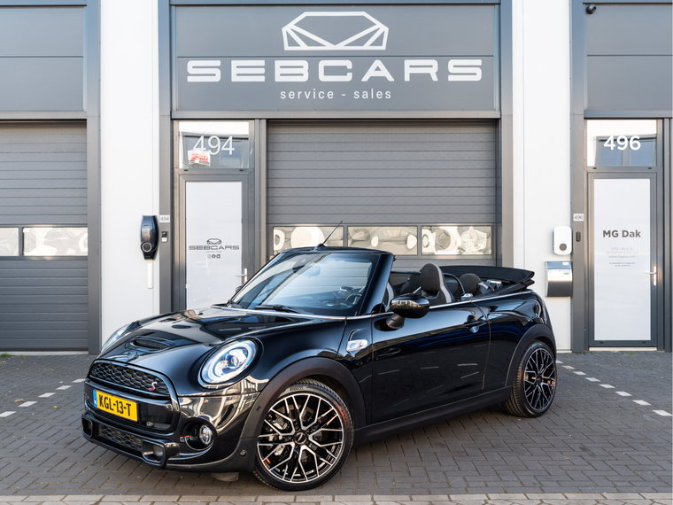 Foto van MINI Cooper S Cabrio