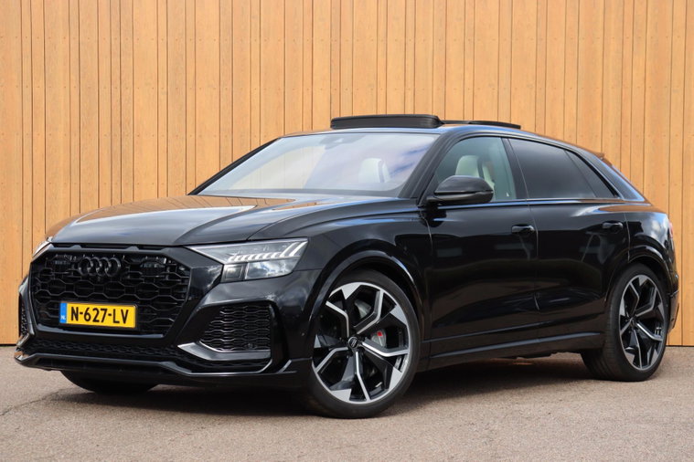 Audi RSQ8