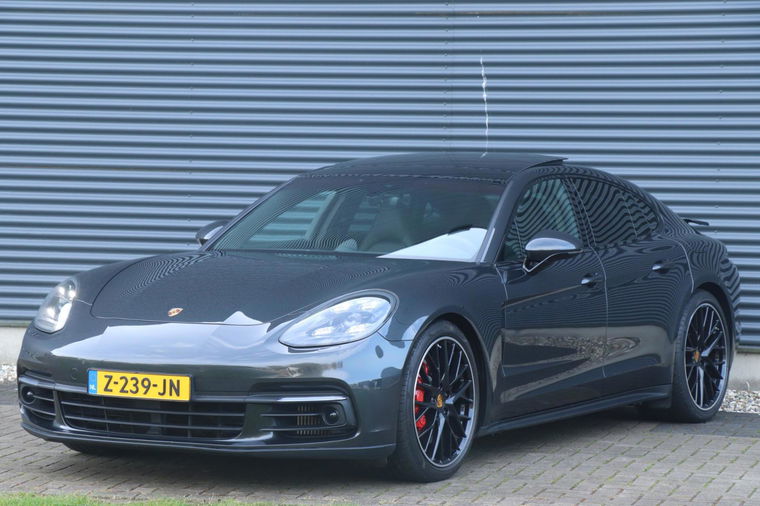 Foto van Porsche Panamera