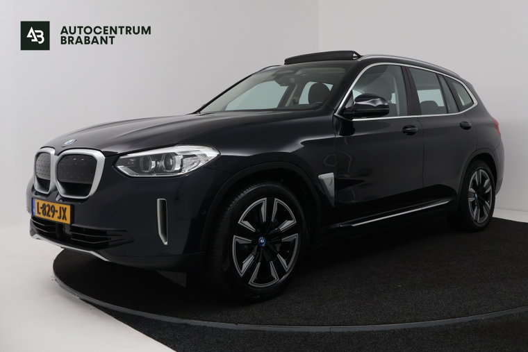 BMW iX3 foto 1