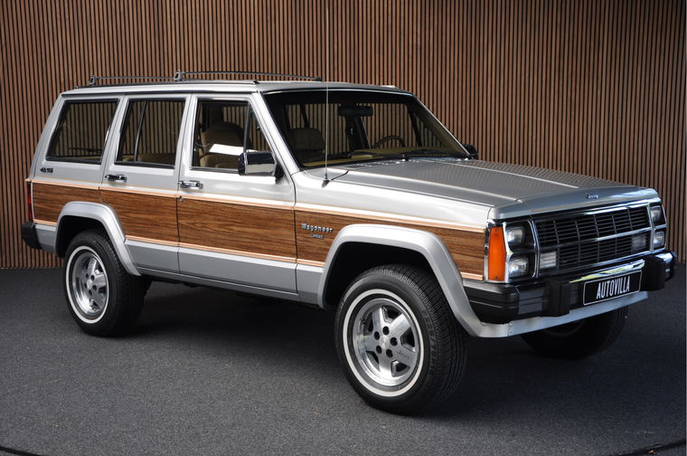 Jeep Wagoneer