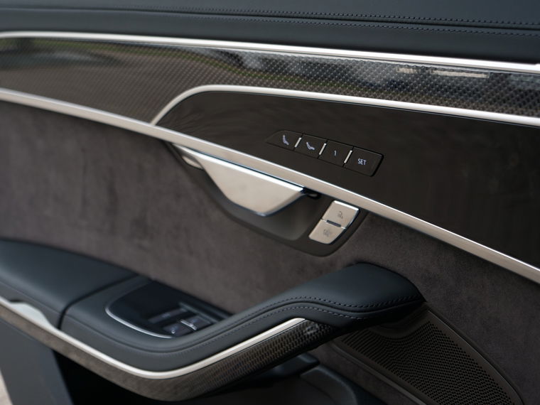 Audi S8