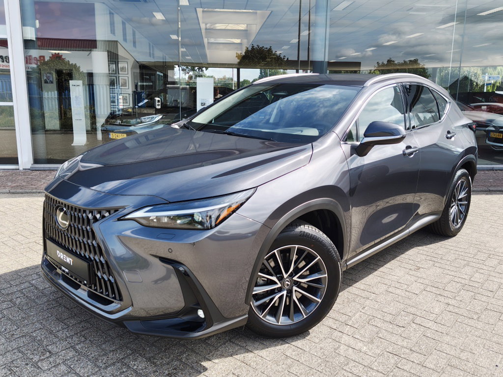 Foto van Lexus NX
