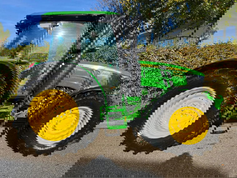 John Deere 
