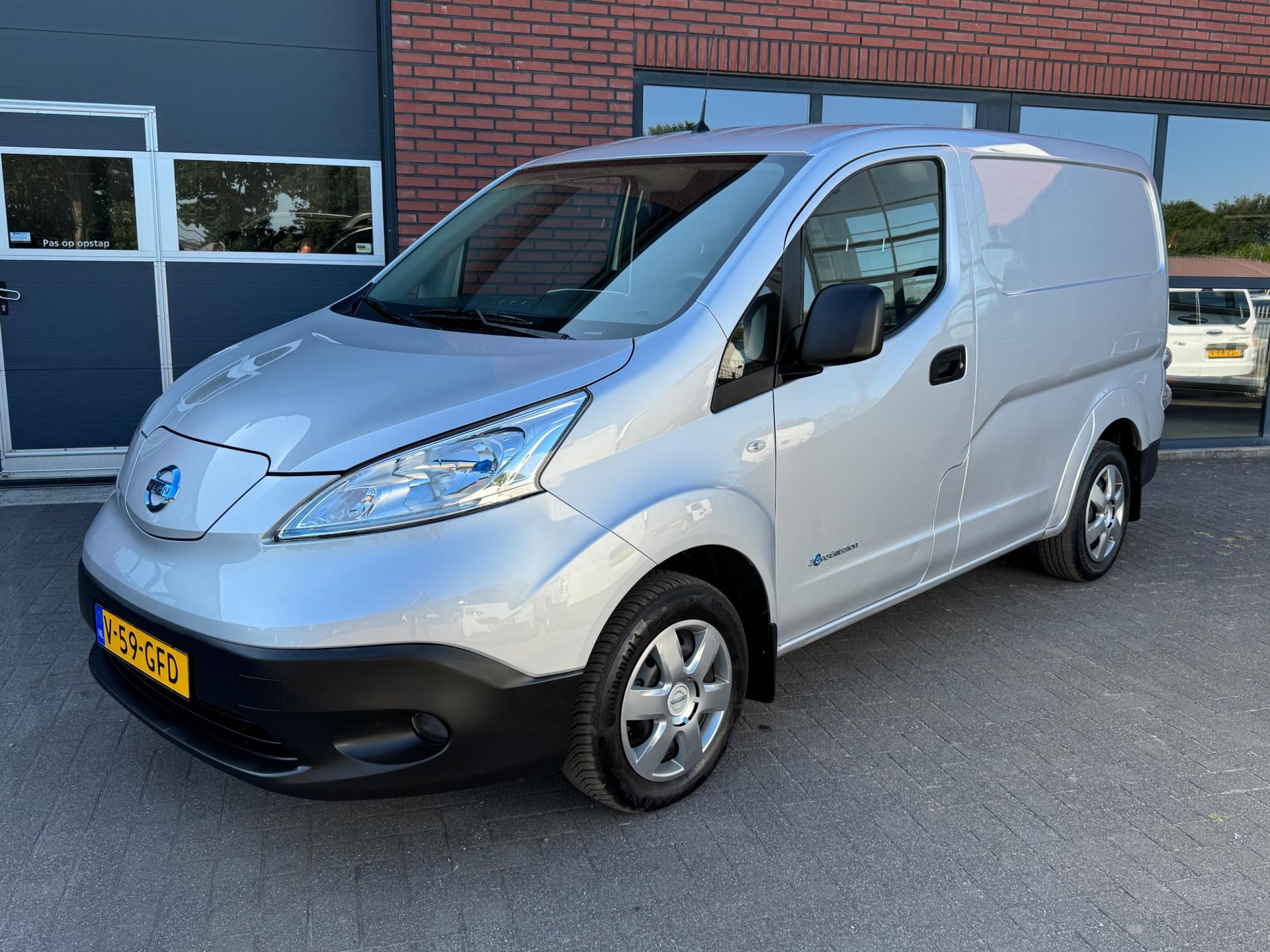 Foto van Nissan E-NV200