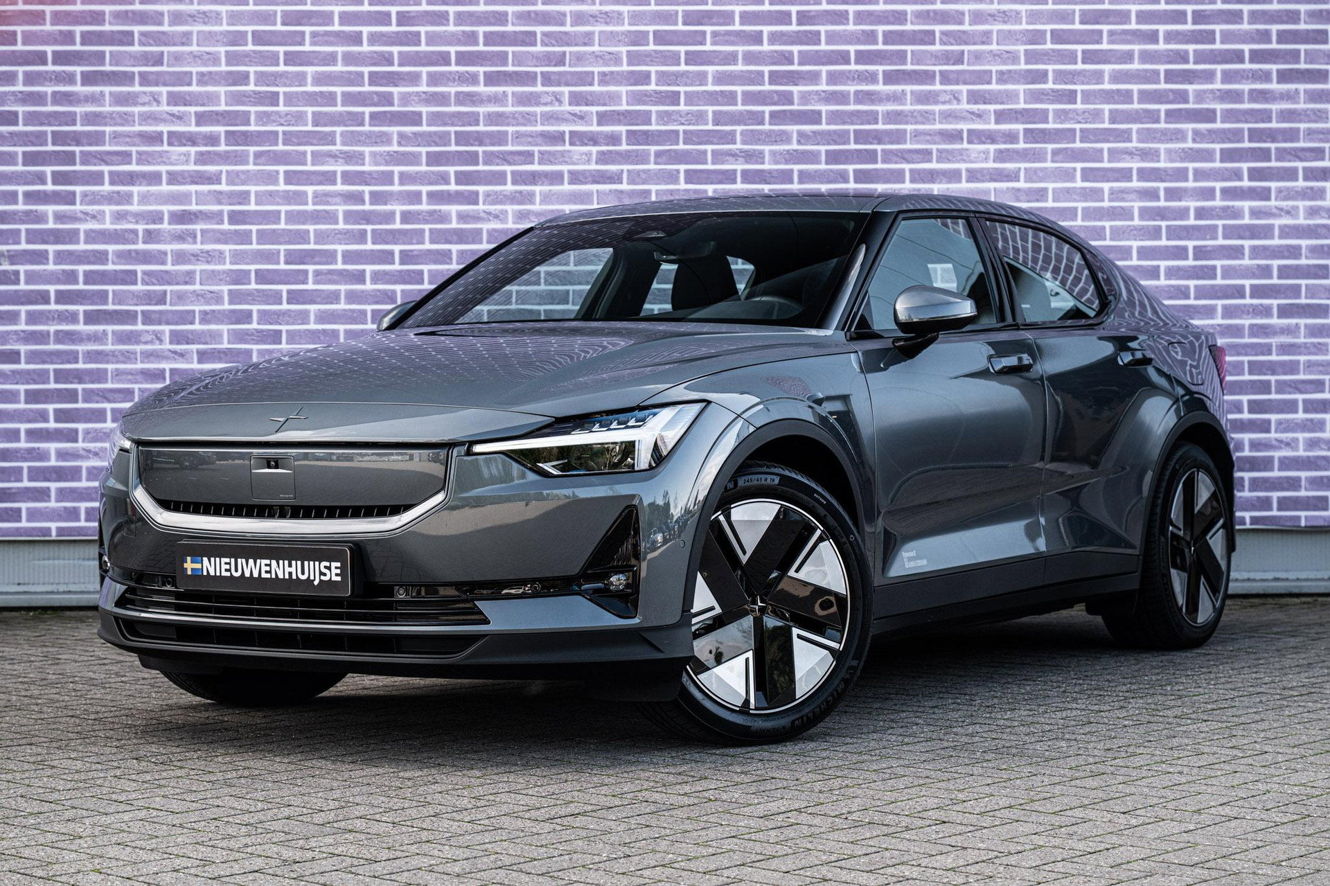 Foto van Polestar 2