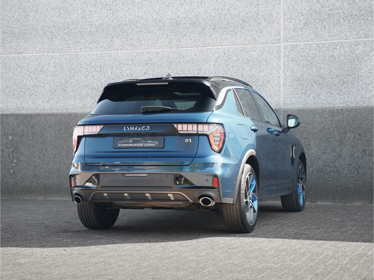 Lynk & Co 01