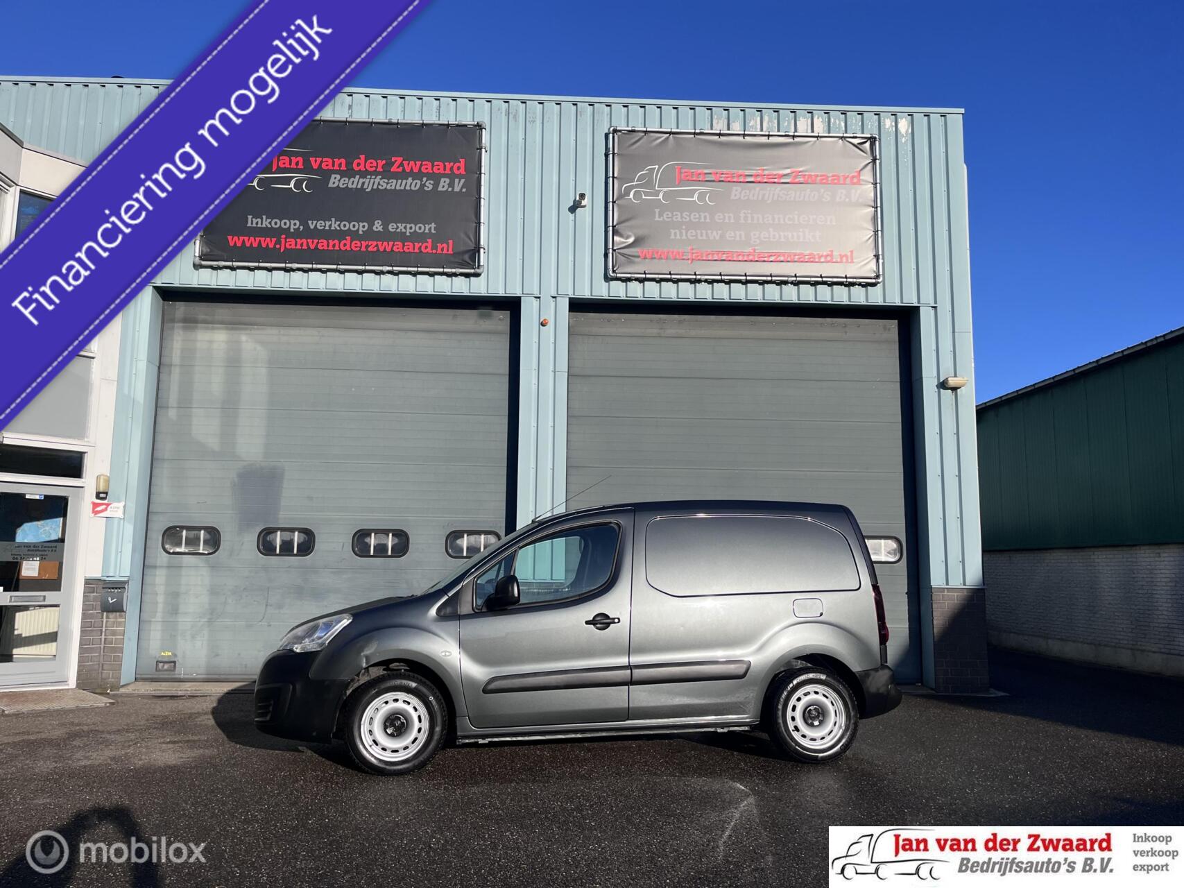 Foto van Peugeot Partner