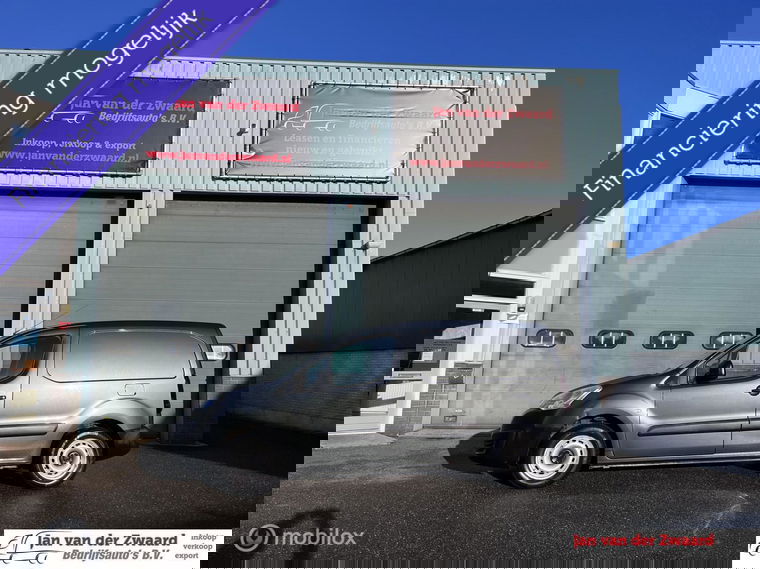 Foto van Peugeot Partner