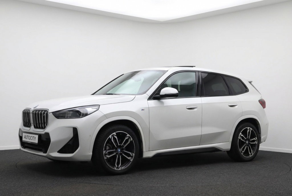 Foto van BMW iX1