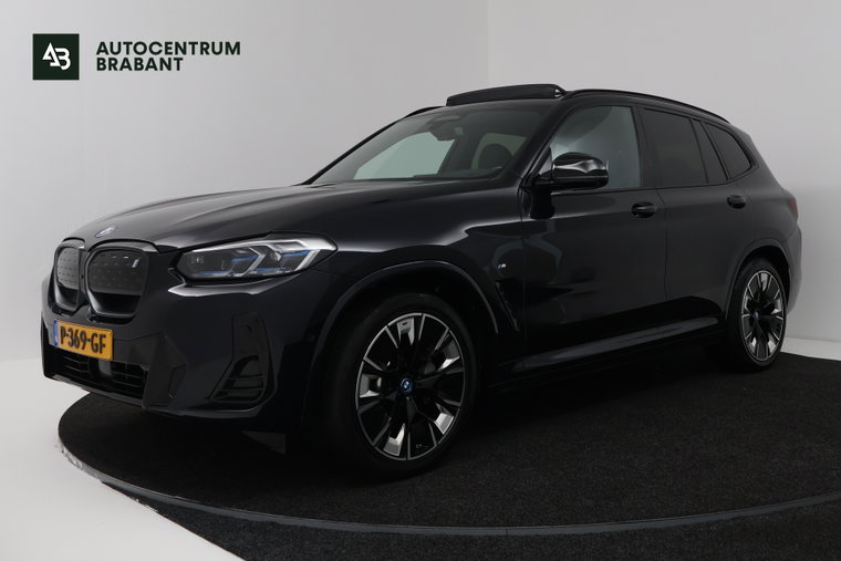 Foto van BMW iX3