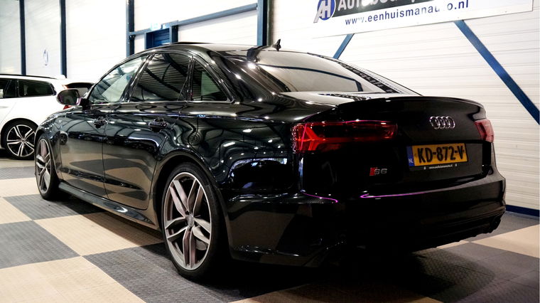 Audi S6