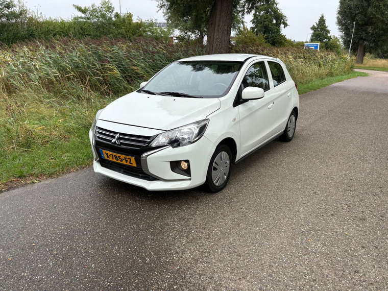 Foto van Mitsubishi Space Star