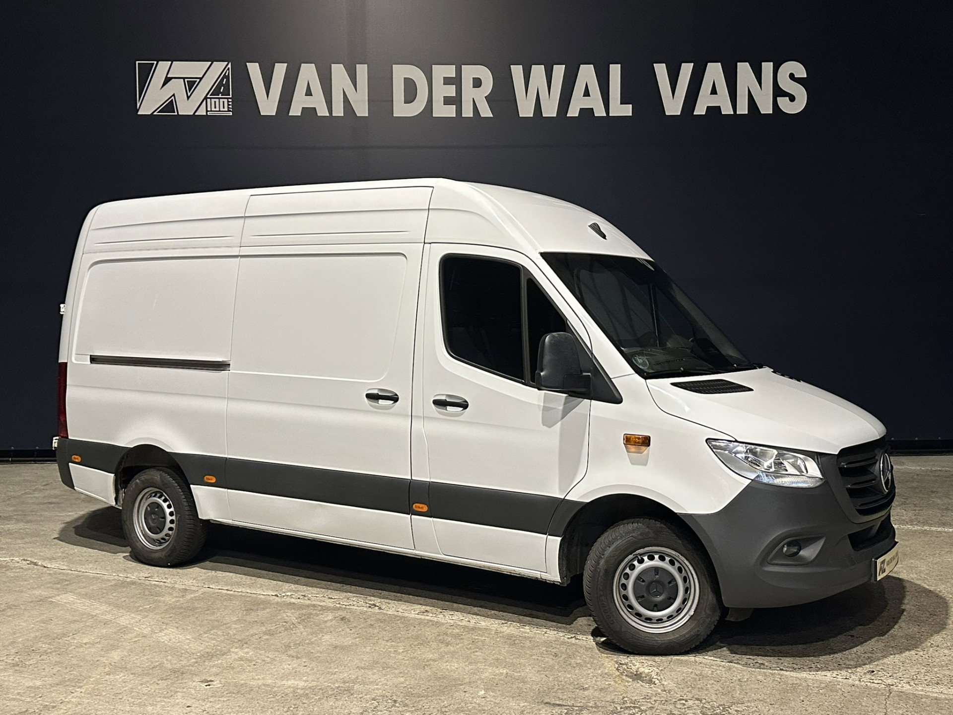 Mercedes-Benz Sprinter 317 CDI 170pk 9G-Tronic Automaat L2H2 Euro6 Airco | Camera | Navigatie | Cruisecontrol