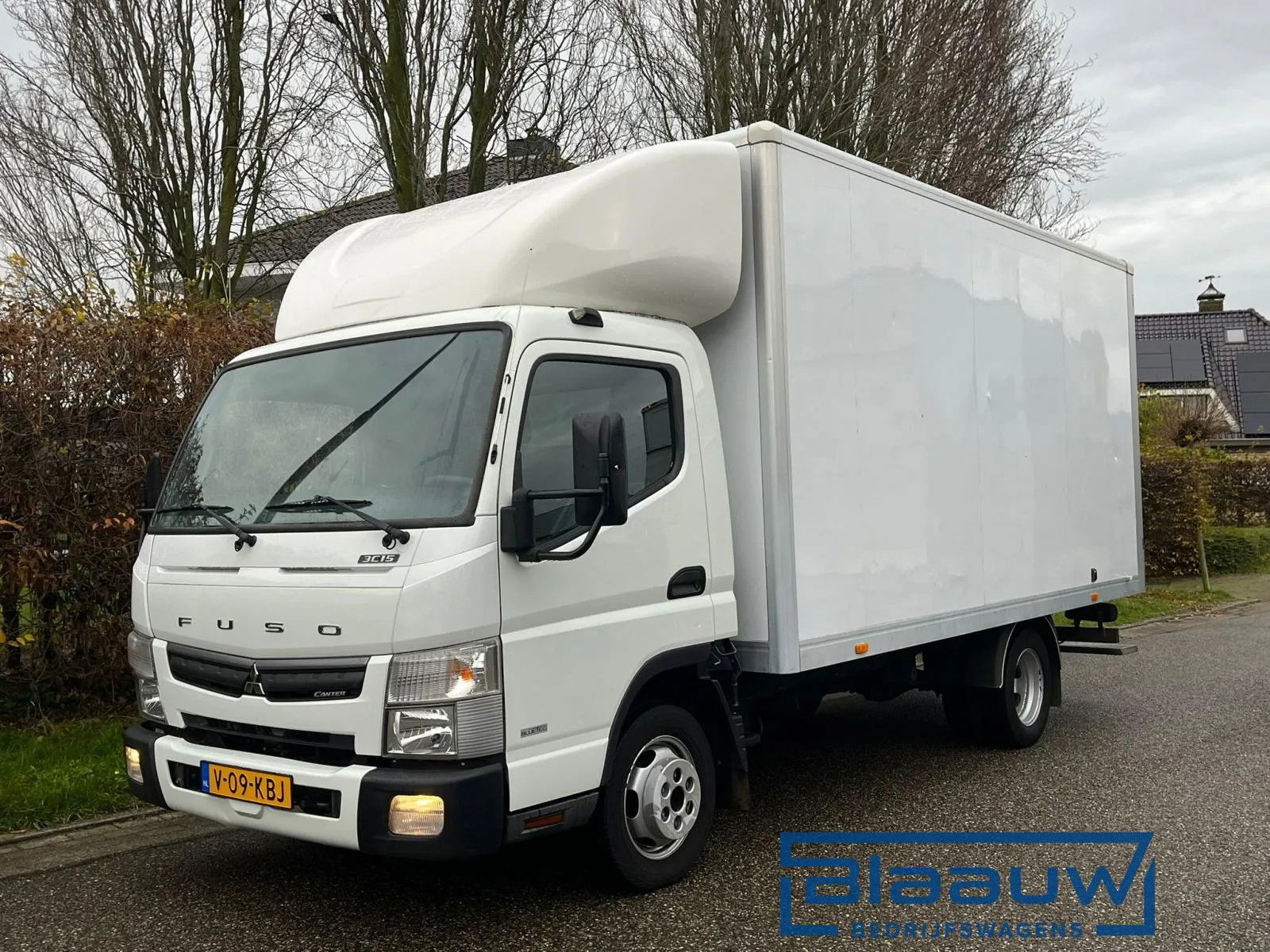Foto van FUSO Canter