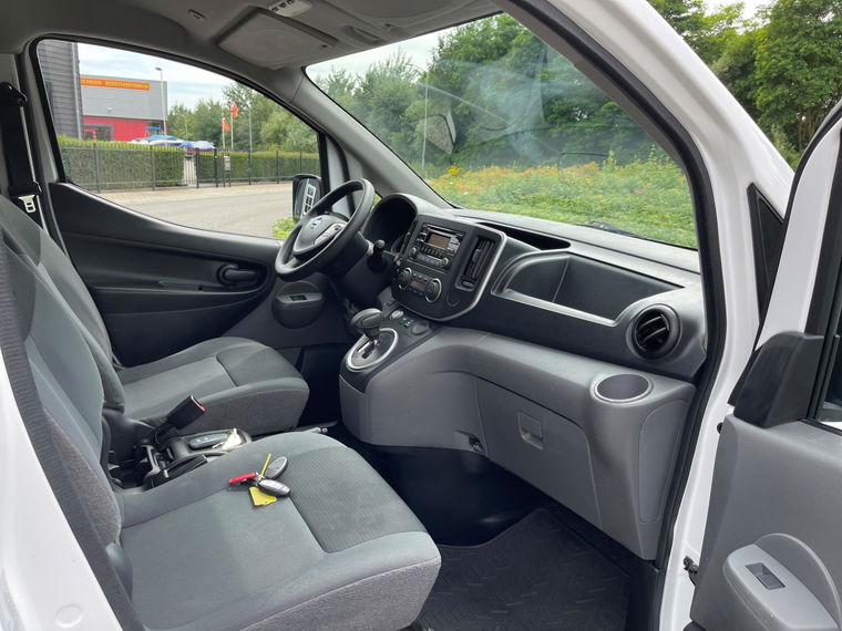 Nissan E-NV200