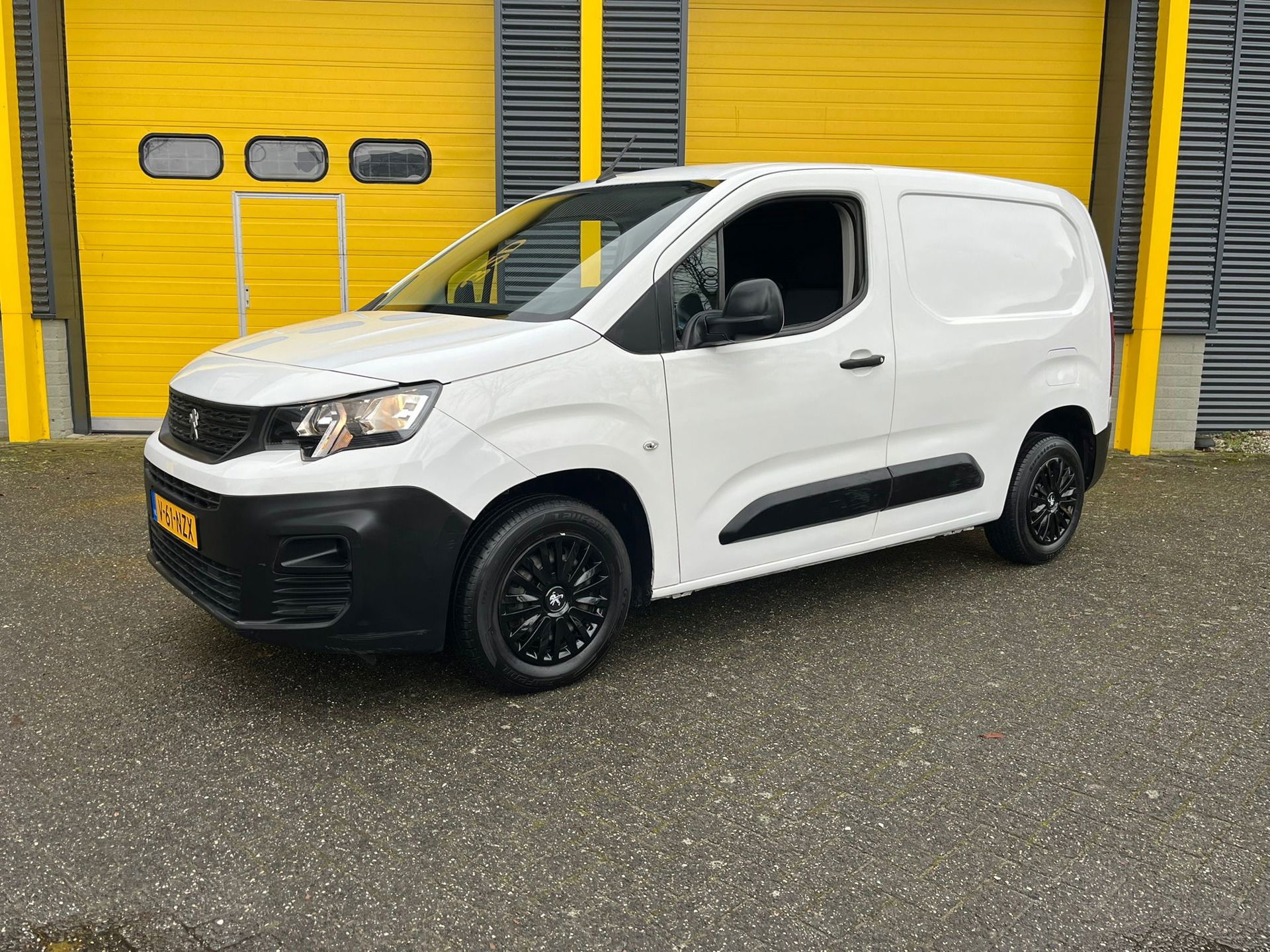 Foto van Peugeot Partner