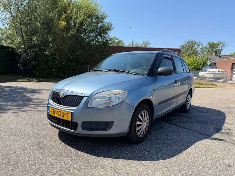 Škoda Fabia foto 1