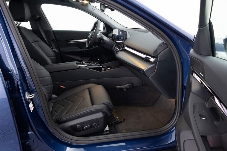 BMW i5