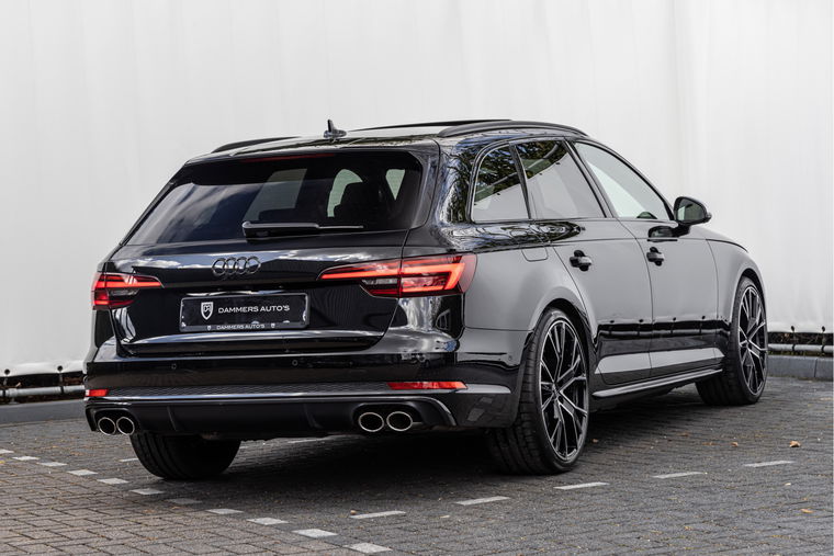 Audi S4
