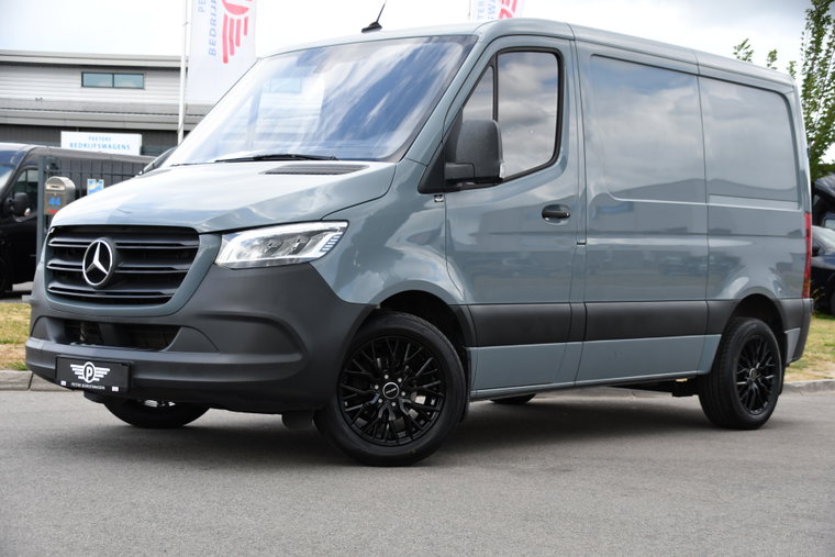 Mercedes-Benz Sprinter foto 1