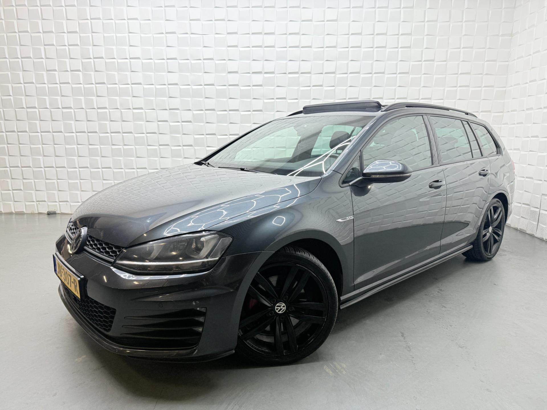Foto van Volkswagen GOLF Variant