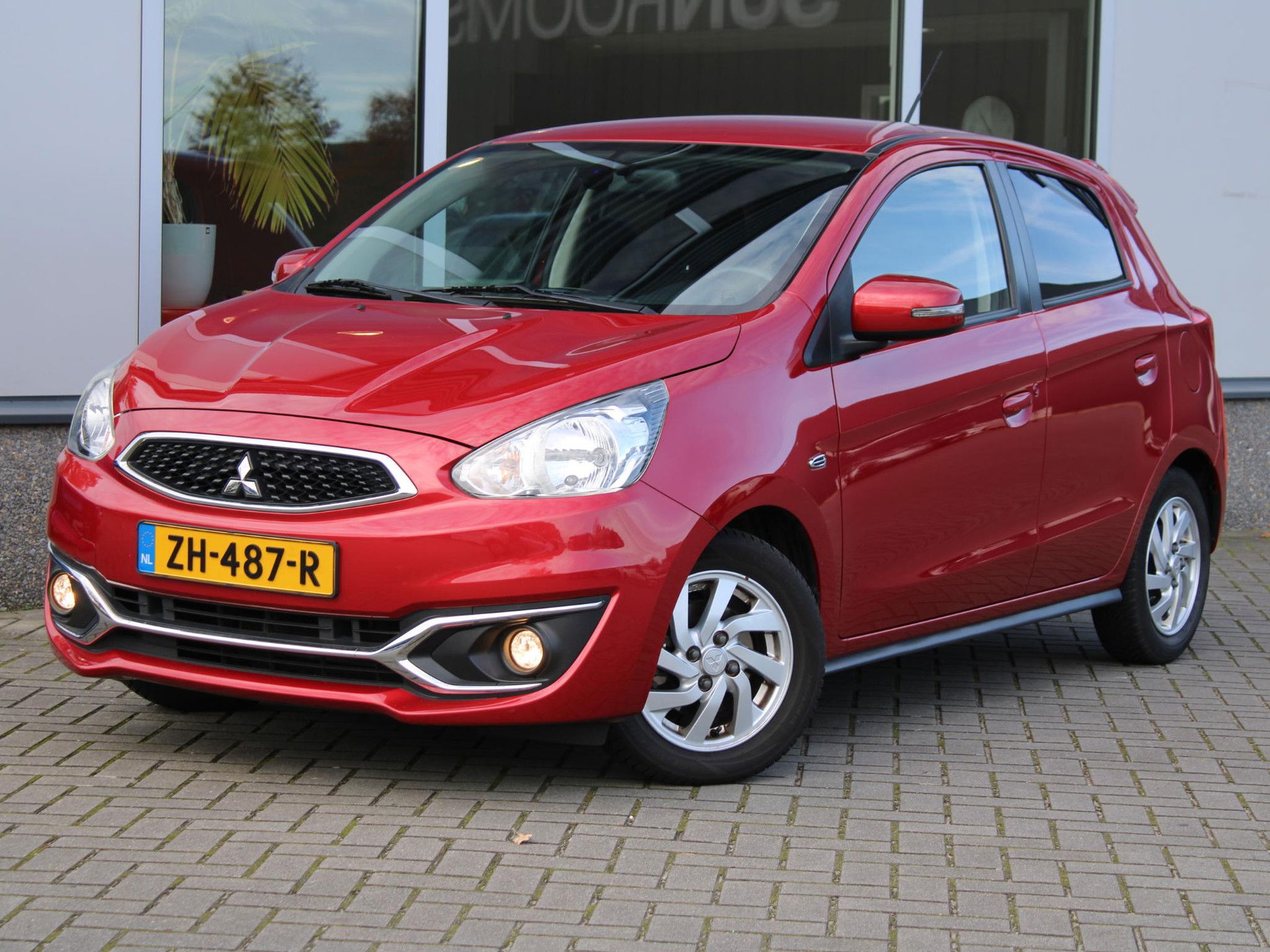 Foto van Mitsubishi Space Star