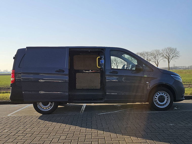 Mercedes-Benz eVito