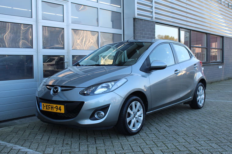 Mazda 2