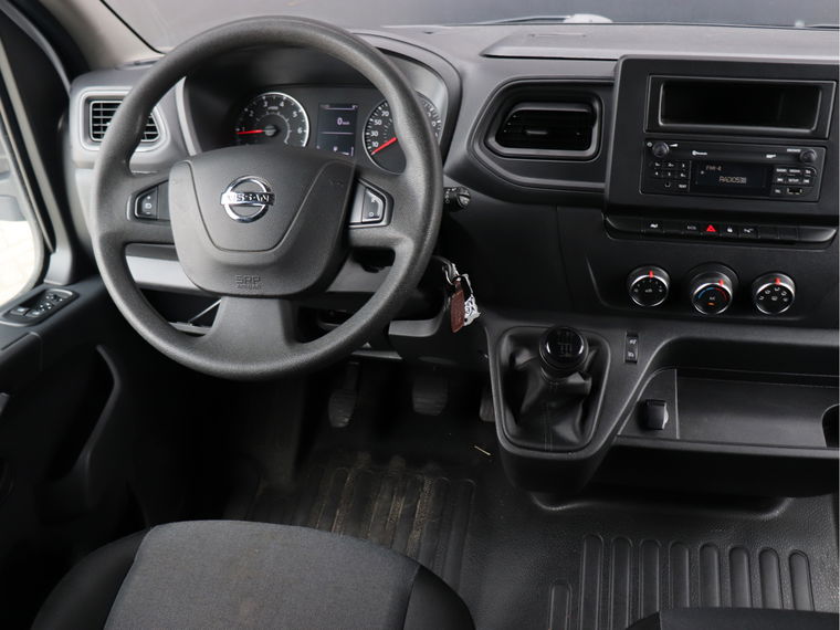 Nissan Interstar