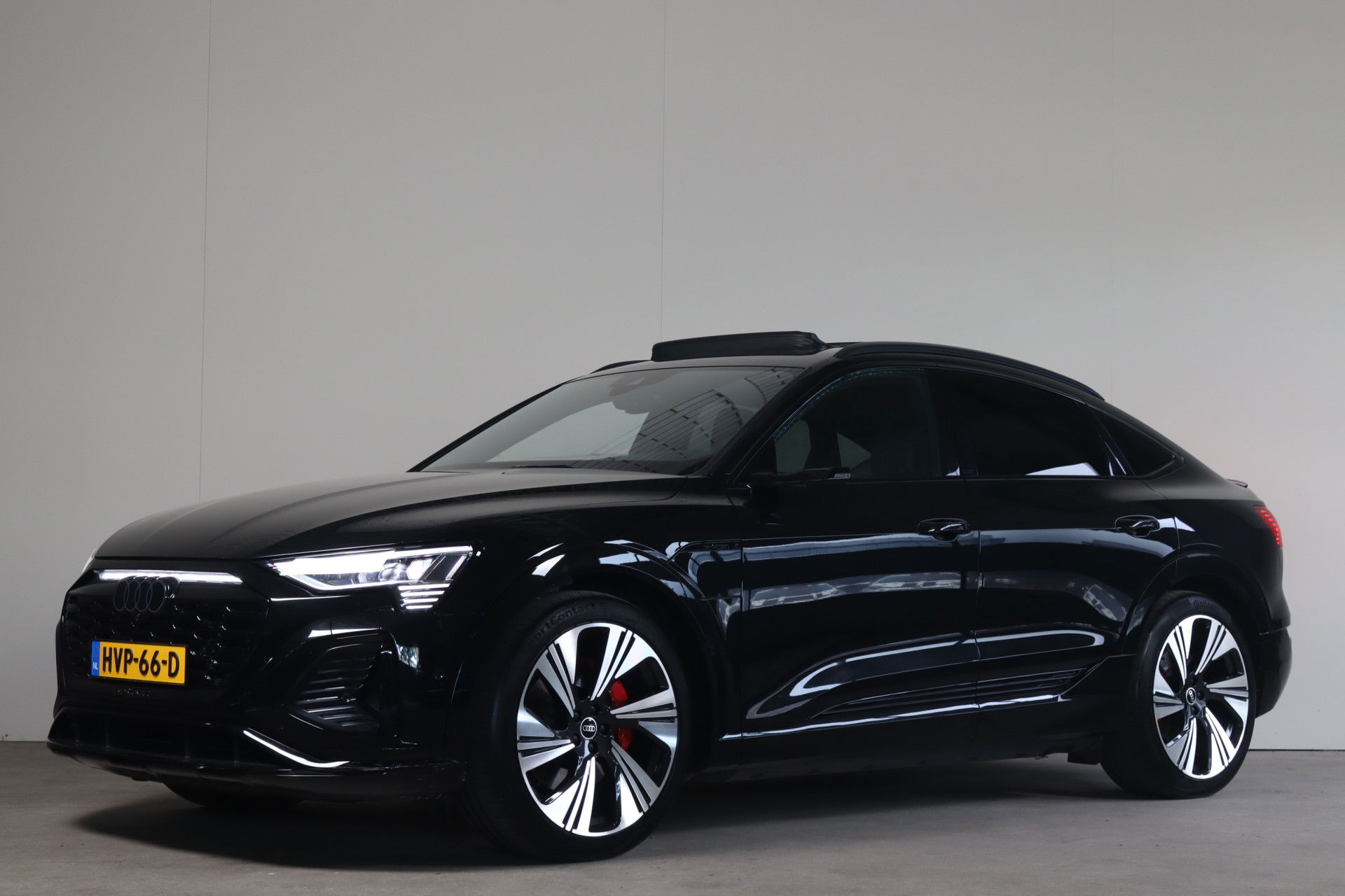 Foto van Audi Q8 Sportback e-tron