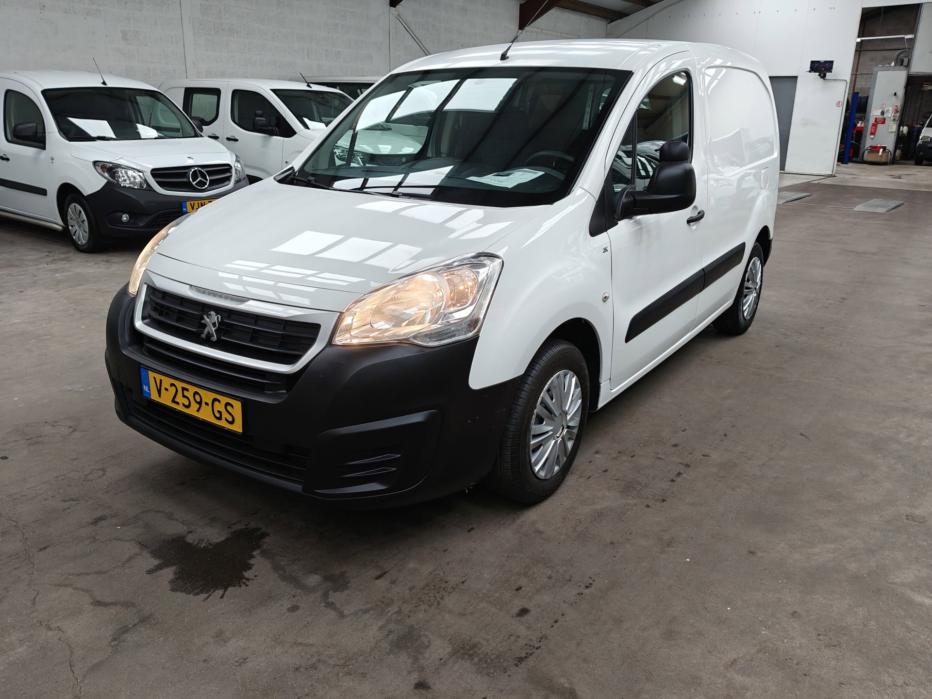 Foto van Peugeot Partner