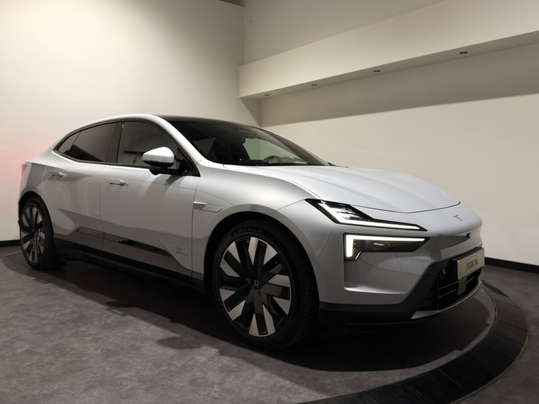 Foto van Polestar 4