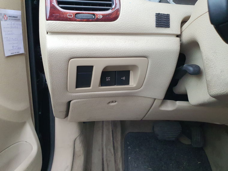 Peugeot 607