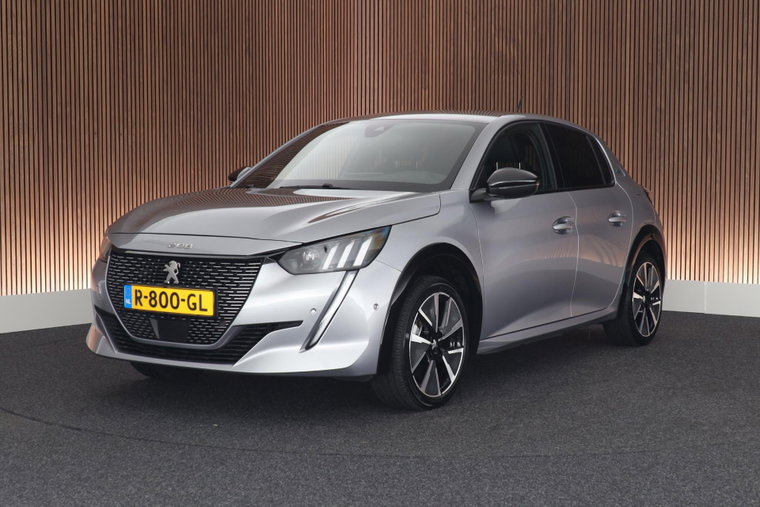 Peugeot e-208 foto 1