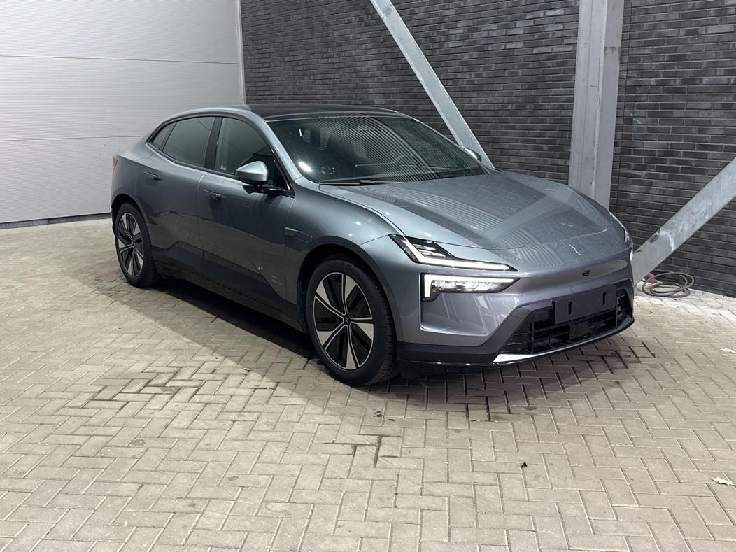 Foto van Polestar 4