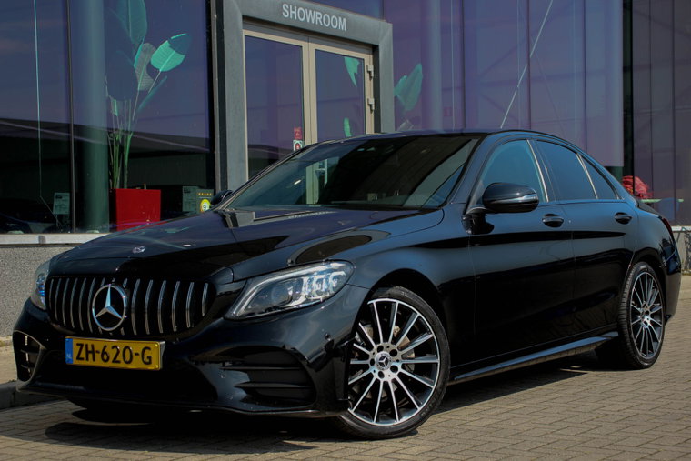 Mercedes-Benz C-Klasse foto 1
