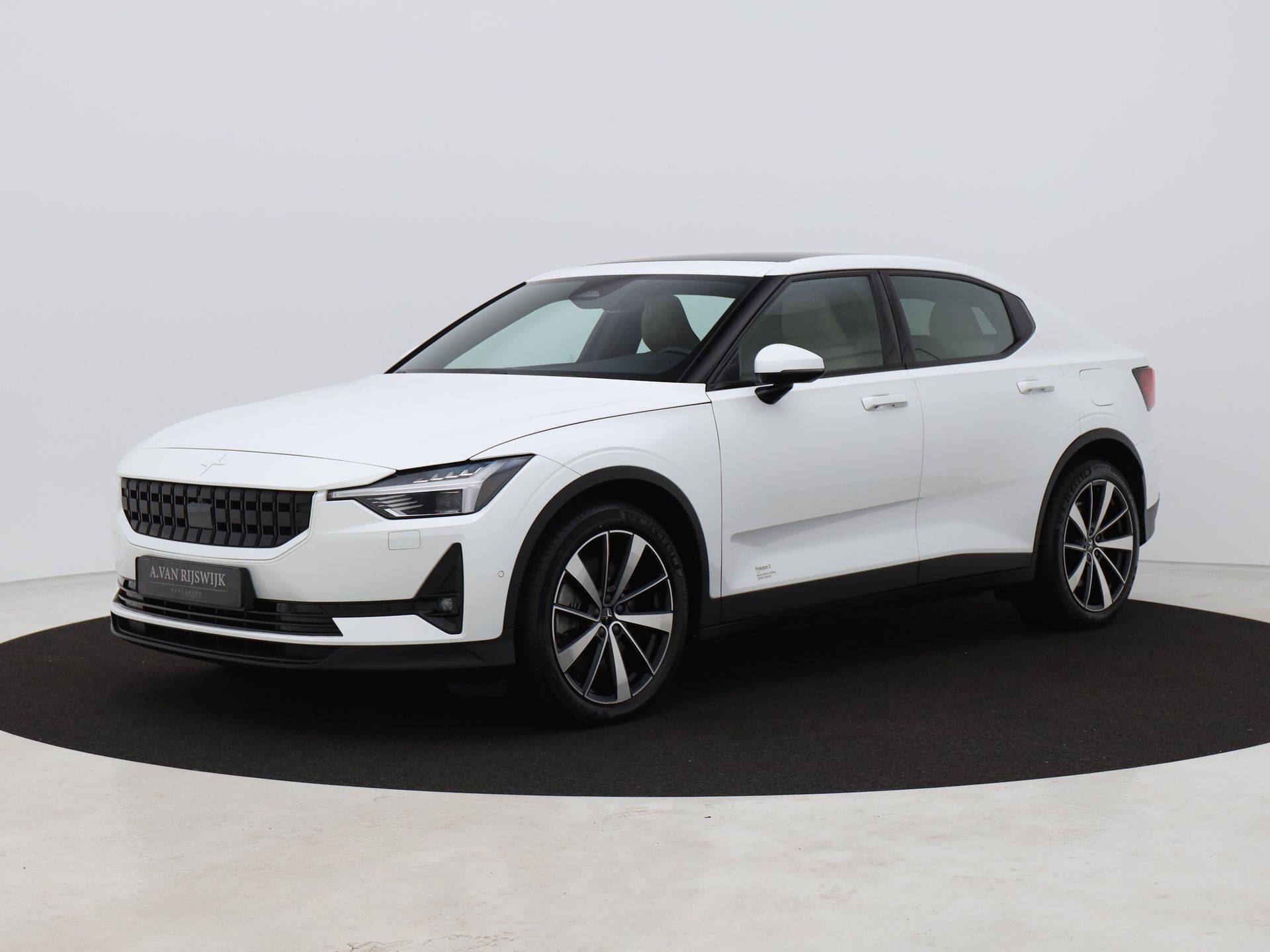 Foto van Polestar 2