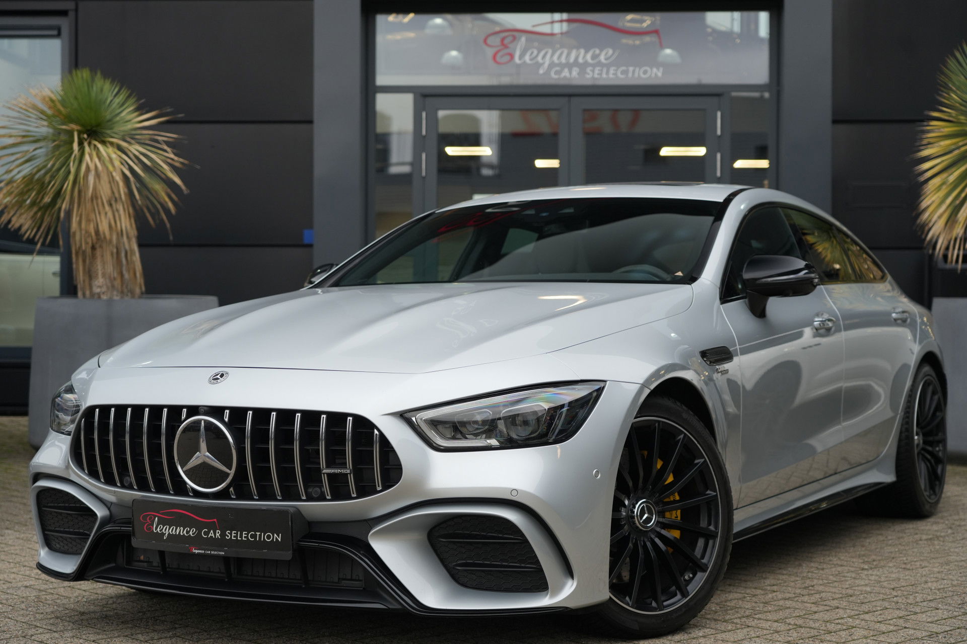 Foto van Mercedes-Benz AMG GT 4-Door Coupe