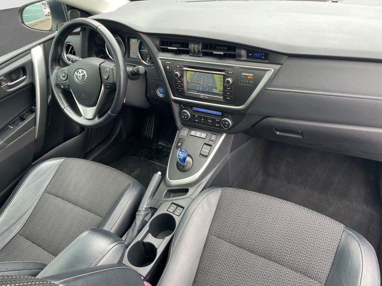 Toyota Auris Touring Sports