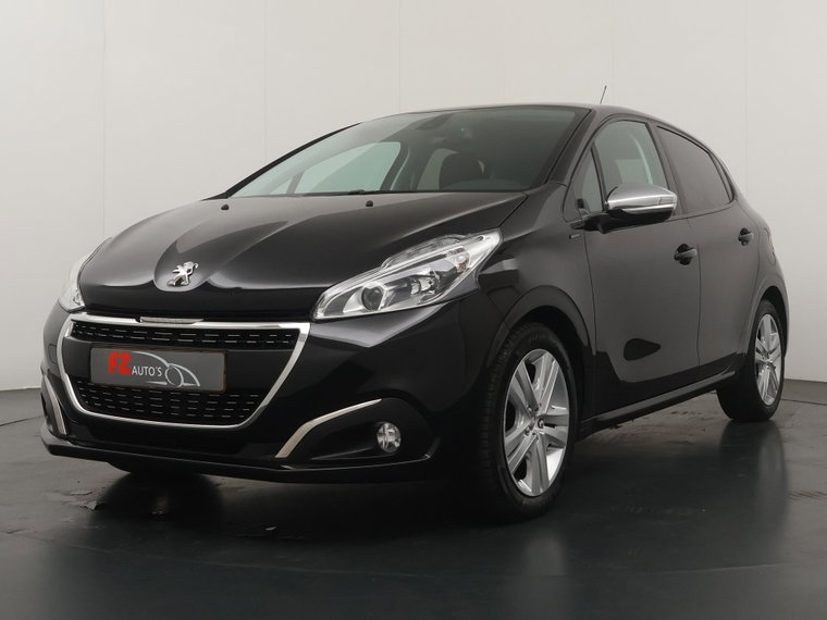 Peugeot 208 foto 1