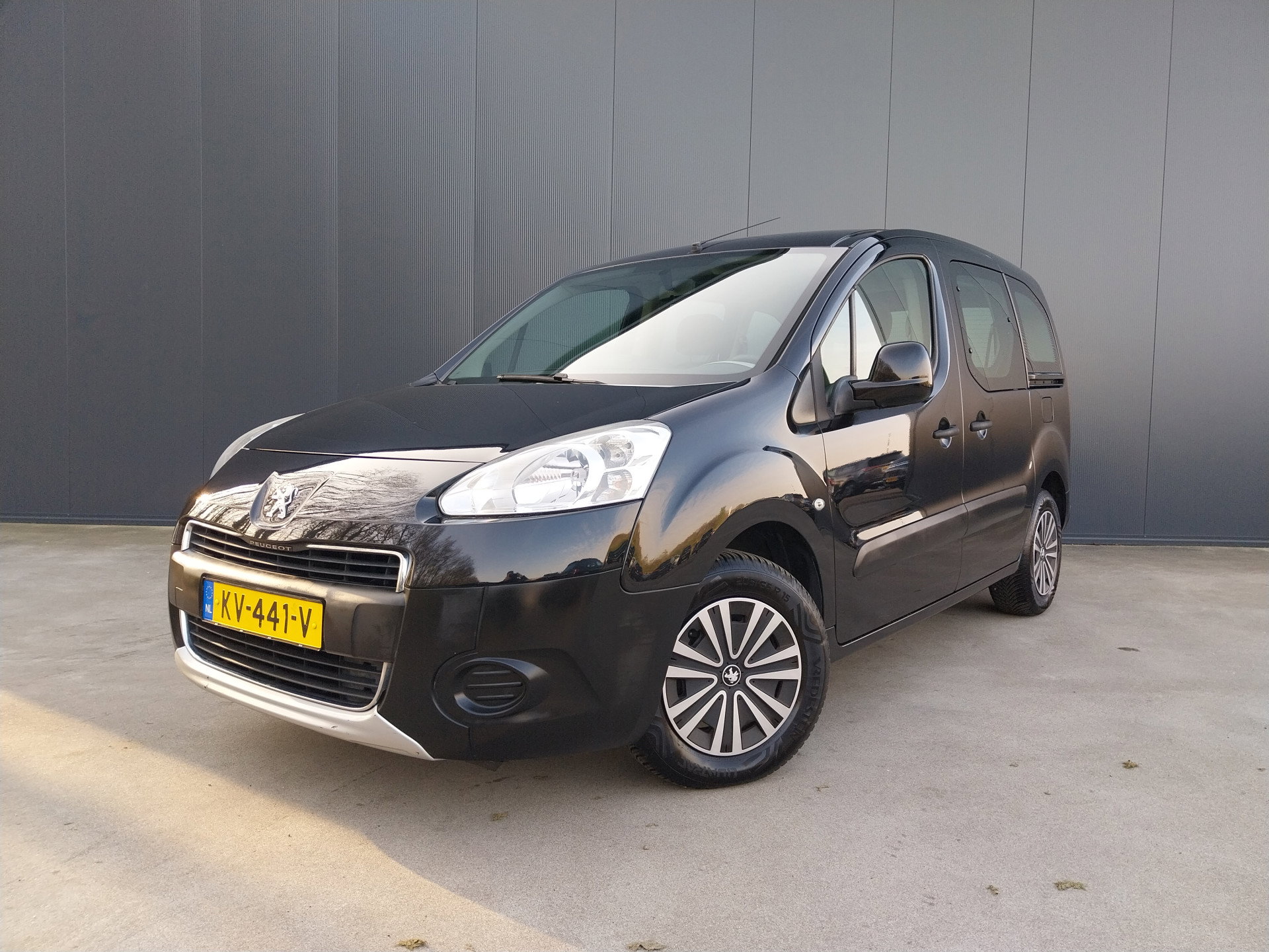 Foto van Peugeot Partner