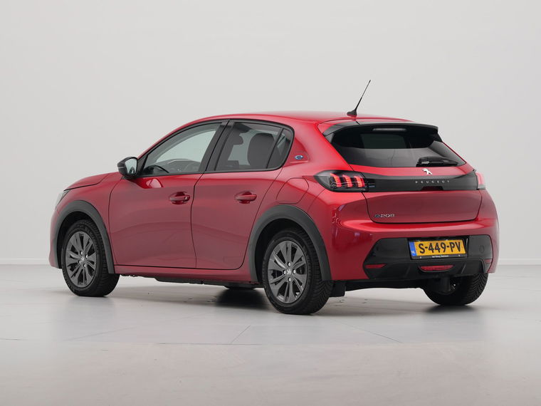 Peugeot e-208
