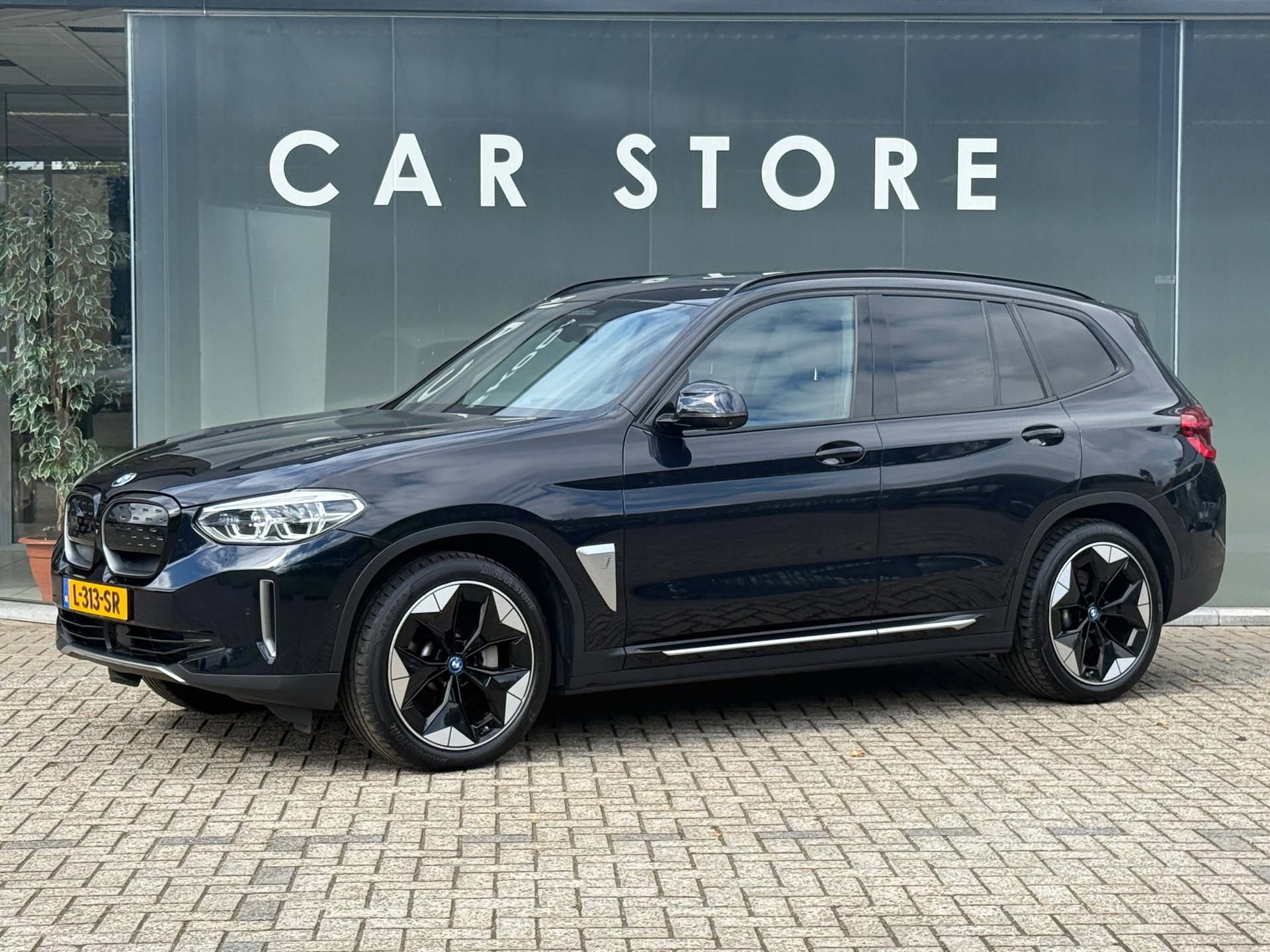 Foto van BMW iX3